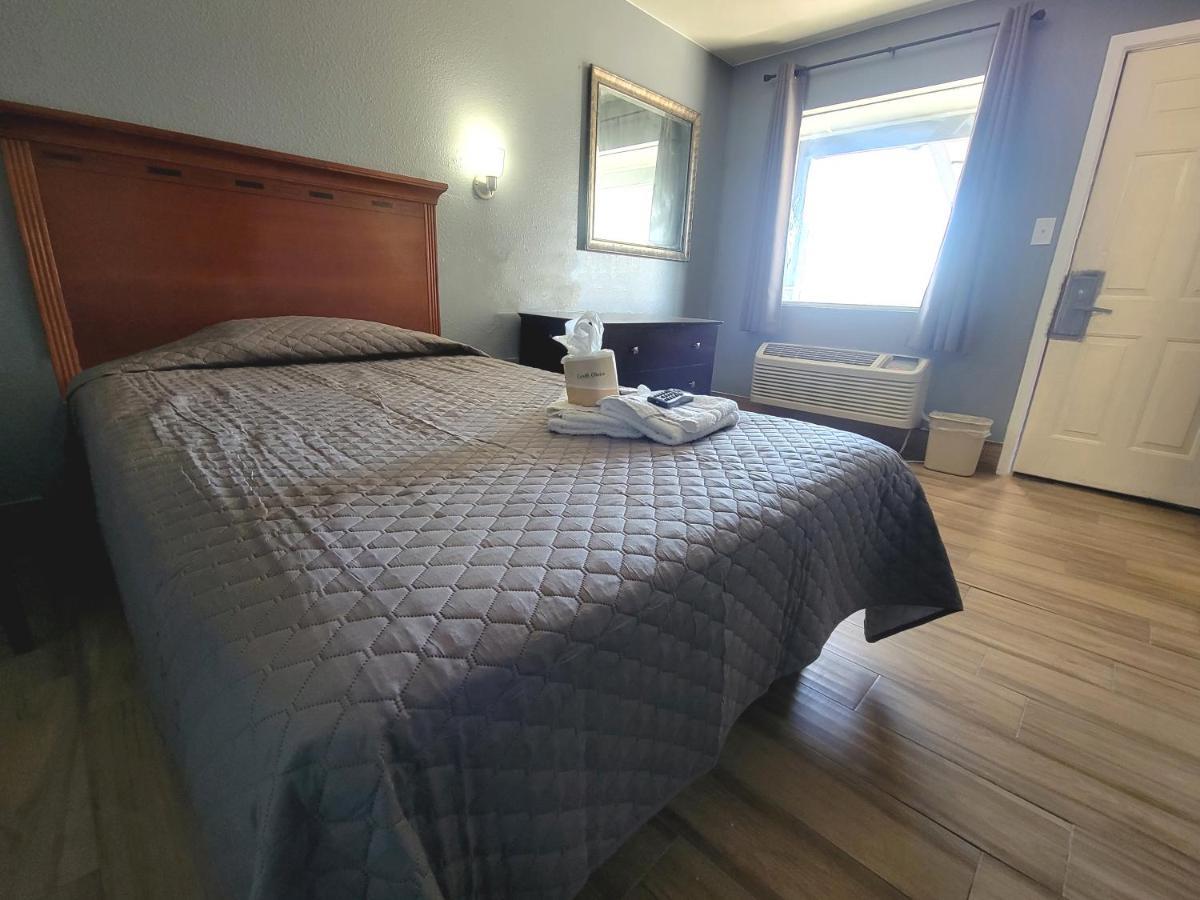 Travel Inn San Antonio Dış mekan fotoğraf